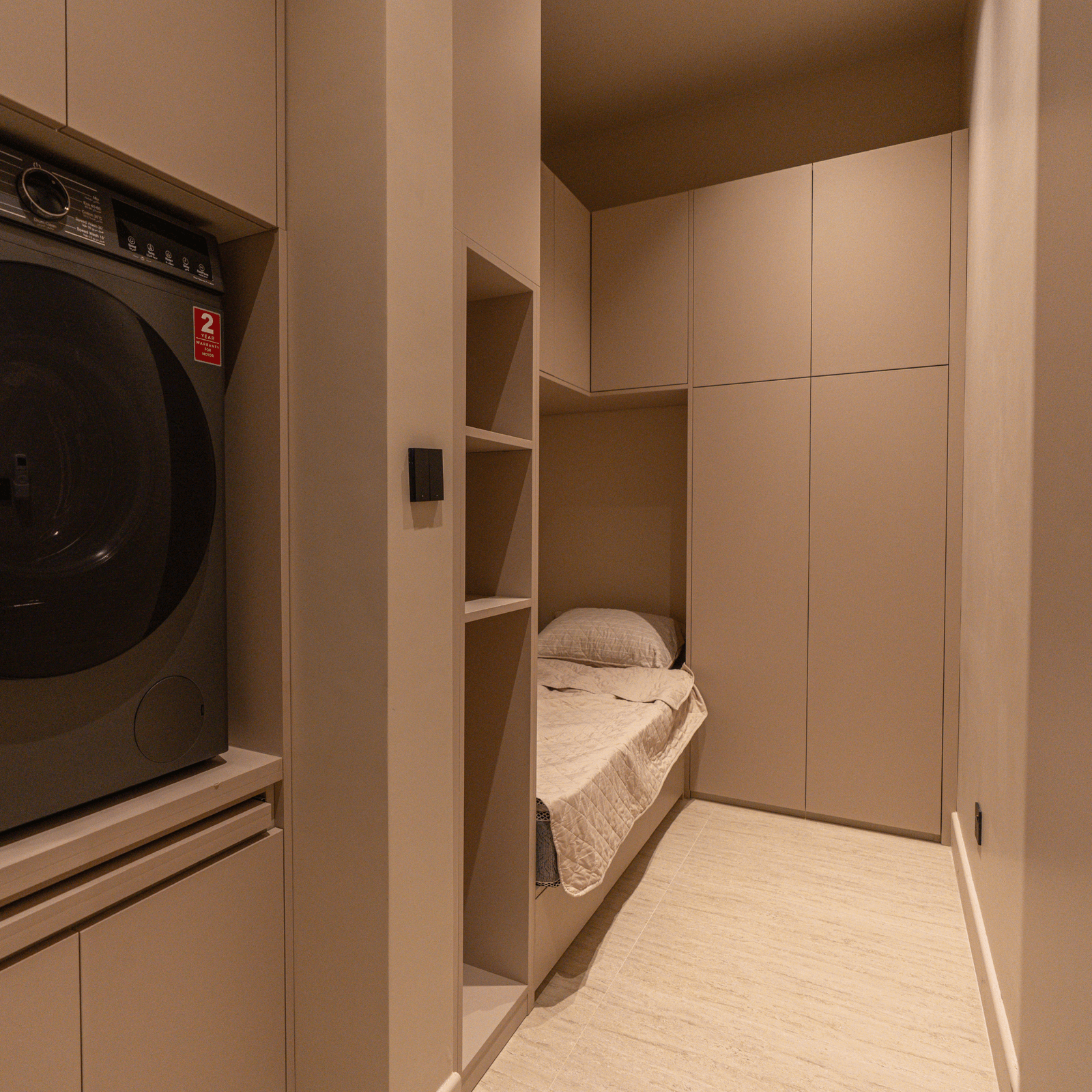 Luxury Apartment 01, photo 2 of 10