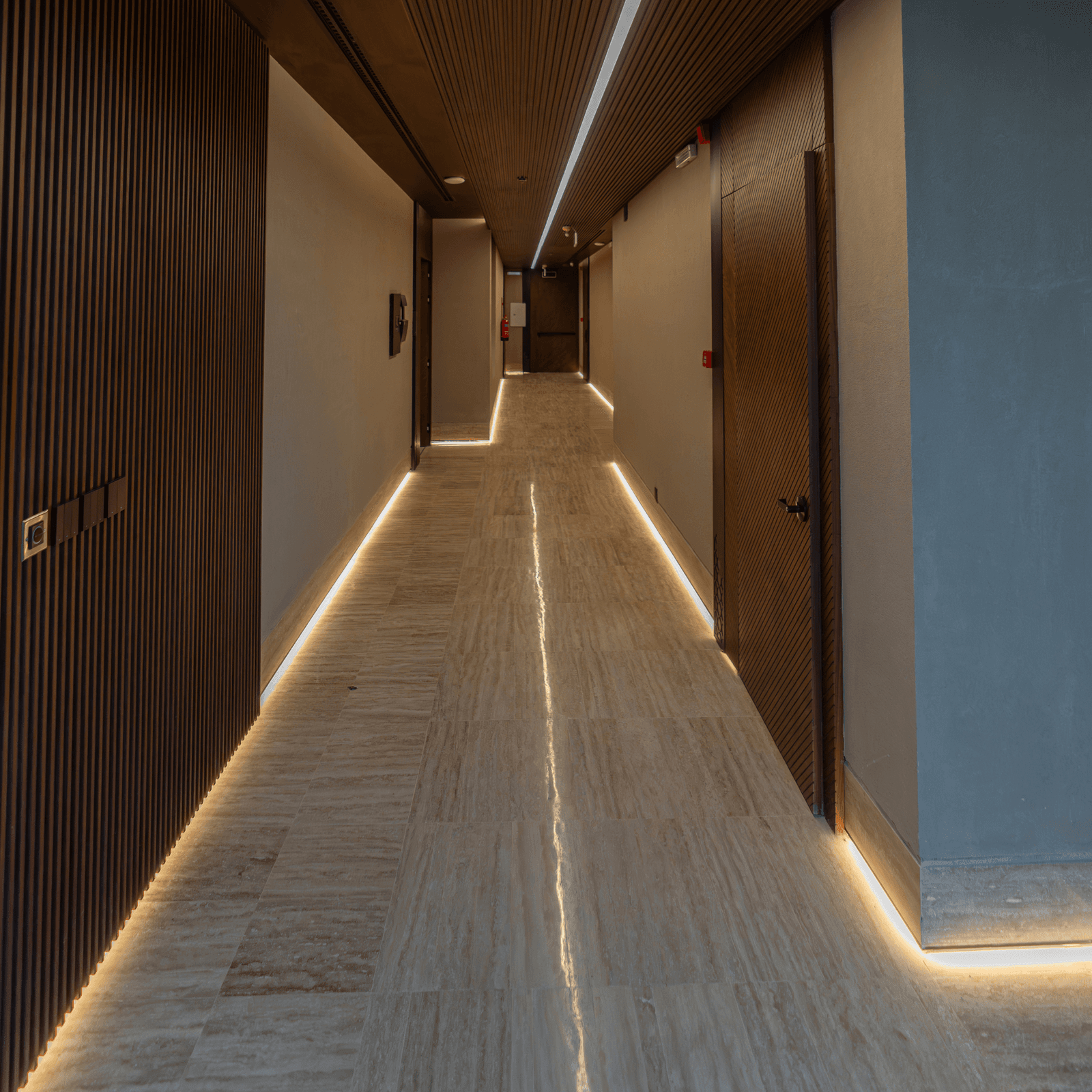 Luxury Apartment 01, photo 10 of 10